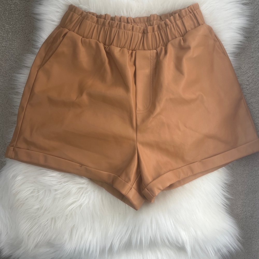 NEW WITH TAGS! Forever 21 Tan High Waist Shorts Elastic Waistband Casual Fit